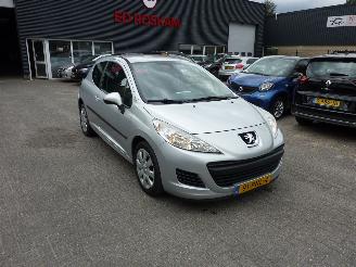 uszkodzony samochody osobowe Peugeot 207 1.4 VTI X-LINE AIRCO 2011/2