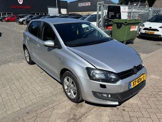 Damaged car Volkswagen Polo 1.6 TDI  5-drs Life clima 2014/3