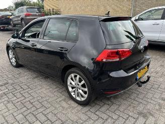 skadebil auto Volkswagen Golf 1.2 TSI 5-drs airco NAP 2013/1