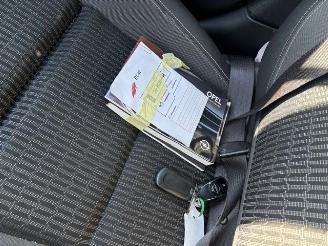 Opel Astra 1.2 Sports Tourer  NAP picture 11