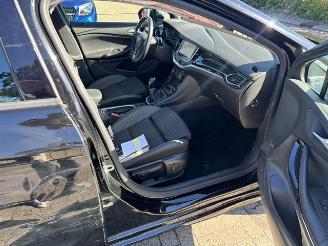 Opel Astra 1.2 Sports Tourer  NAP picture 7