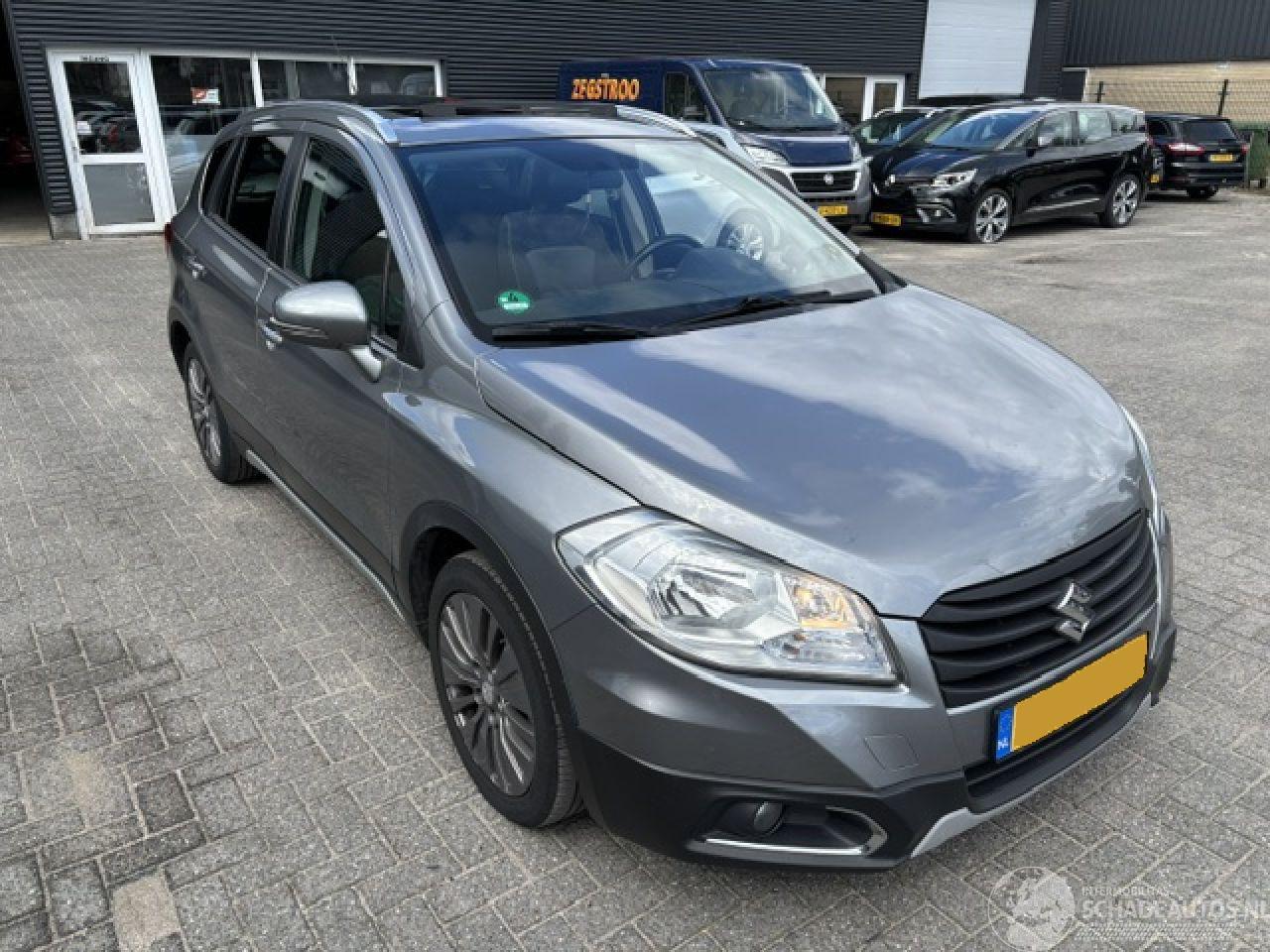 Suzuki SX4 1.6D S-Cross Exclusive Pano