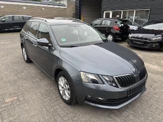 skadebil auto Skoda Octavia 1.0 TSI DSG  Greentech 2018/4