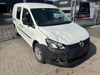 skadebil bedrijf Volkswagen Caddy maxi 1.6 TDI Maxi  NAP 2014/9
