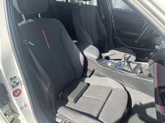 BMW 1-serie 118i Sport 5-drs Clima 170pk picture 13