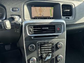 Volvo V-60 2.0 T4 Momentum 190pk picture 14