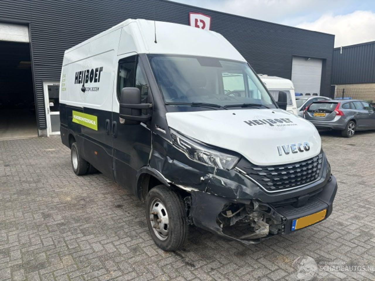 Iveco Daily 3.0 35C 180Pk Automaat Dubbellucht Clima