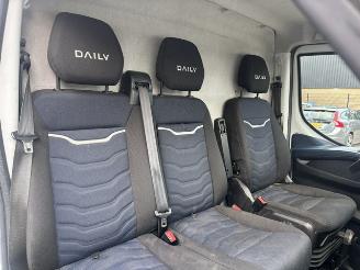 Iveco Daily 3.0 35C 180Pk Automaat Dubbellucht Clima picture 12