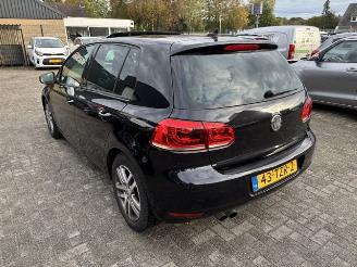 Voiture accidenté Volkswagen Golf 1.4 TSI DSG Highline 122pk 2012/5