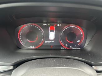 Volvo V-60 2.0 B3 Momentum Advantage Automaat picture 10