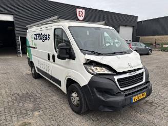 krockskadad bil bedrijf Peugeot Boxer 2.0 HDI L2 330 Premium airco NAP 2018/5