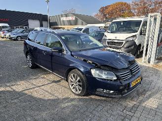 Unfallwagen Volkswagen Passat 1.4 TSI COMFL. BLM. 2011/10