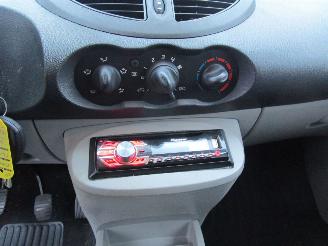 Renault Twingo 1.2 Authentigue picture 13