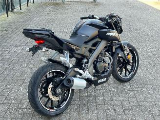 Yamaha  MT125 picture 3