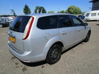 Ford Focus wagon 1.6 TDCI Titanium picture 5