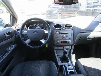 Ford Focus wagon 1.6 TDCI Titanium picture 11
