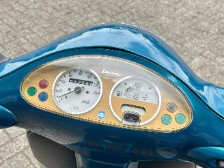 Vespa  ET4 125cc picture 11