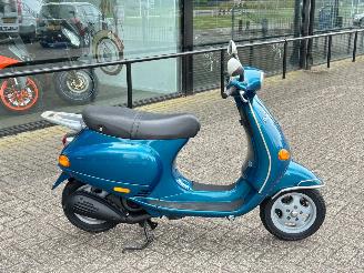 Vespa  ET4 125cc picture 6