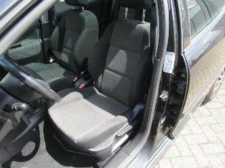Peugeot 207 SW 1.6 VTI XS picture 12