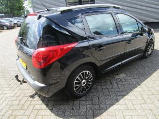 Peugeot 207 SW 1.6 VTI XS picture 5