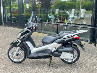 Yamaha  X-City VP 250 picture 2