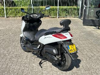 Yamaha X-Max 125  picture 3