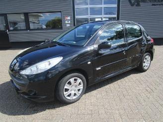 Coche accidentado Peugeot 206+ 1.4 XS 5drs 2011/1