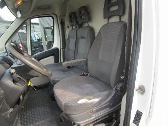 Peugeot Boxer 330 2.2 HDI L1H1 picture 11