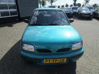 Nissan Micra 1.3 LX Automaat picture 8