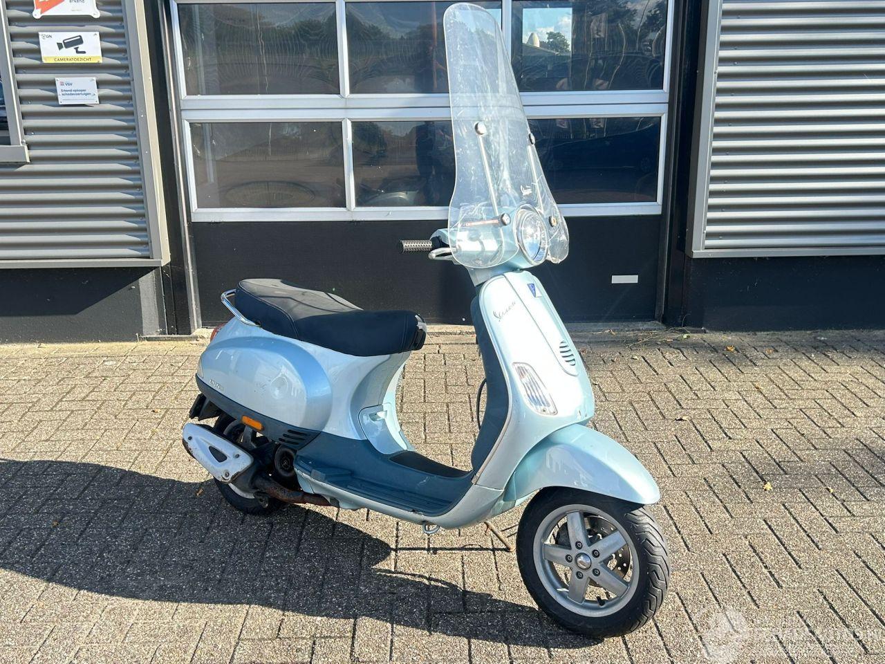 Vespa  LX 50 2T