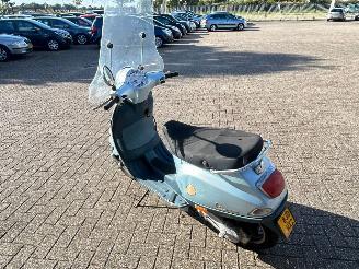 Vespa  LX 50 2T picture 5