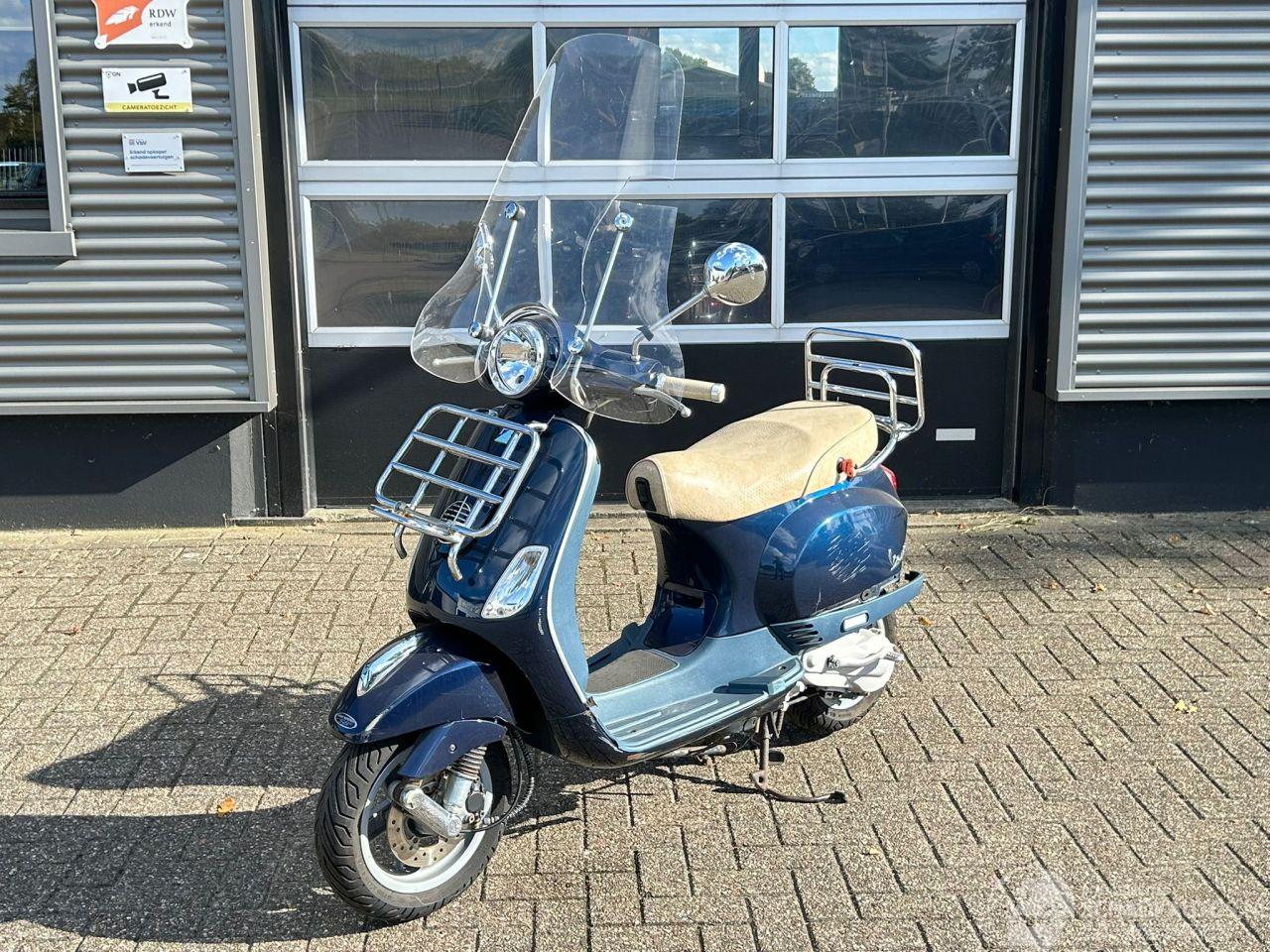 Vespa  LX 50 2T