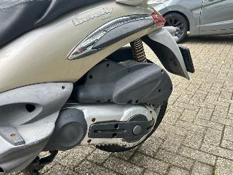 Piaggio Beverly 500  picture 11