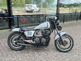 Honda CB 750 Seven Fifty picture 2