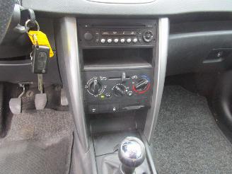 Peugeot 207 1.6-16V XS picture 12