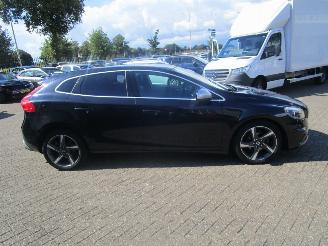 Volvo V-40 1.6 D2 R-Design picture 6