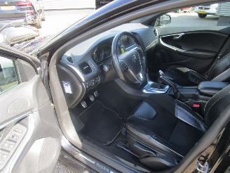 Volvo V-40 1.6 D2 R-Design picture 9