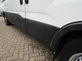 Iveco Daily 35S16V 2.3 410 H2 automaat picture 28