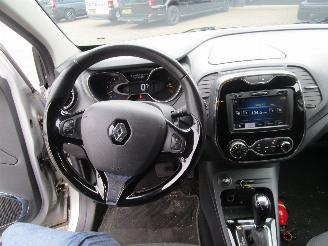 Renault Captur 1.5 DCI Dynamique picture 11