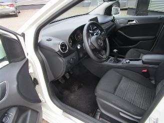 Mercedes B-klasse 180 Business picture 11