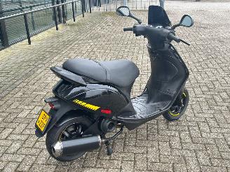 Piaggio  Zip picture 5