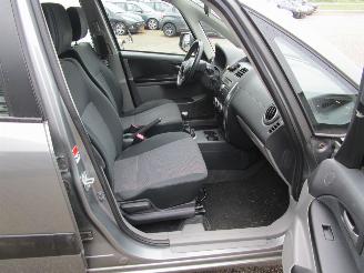 Suzuki SX4 1.9D Exclusive picture 3