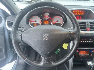 Peugeot 207 1.6 VTi XS Automaat picture 18