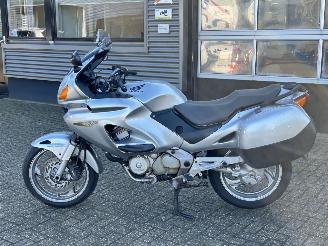 Honda Deauville NT 650 picture 2