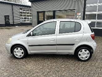 Toyota Yaris 1.3 VVT-i Sol Automaat picture 2