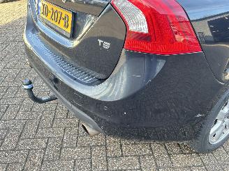 Volvo V-60 2.0 T5 Kinetic 245PK Automaat picture 33