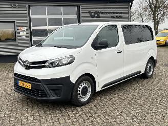 Käytettyjen passenger cars Toyota ProAce Shuttle 1.5 D-4D Cool Comfort Medium 9 personen 2019/12