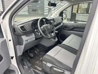 Toyota ProAce Shuttle 1.5 D-4D Cool Comfort Medium 9 personen picture 9