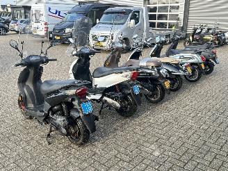 Sym  Partij 6 scooters picture 5
