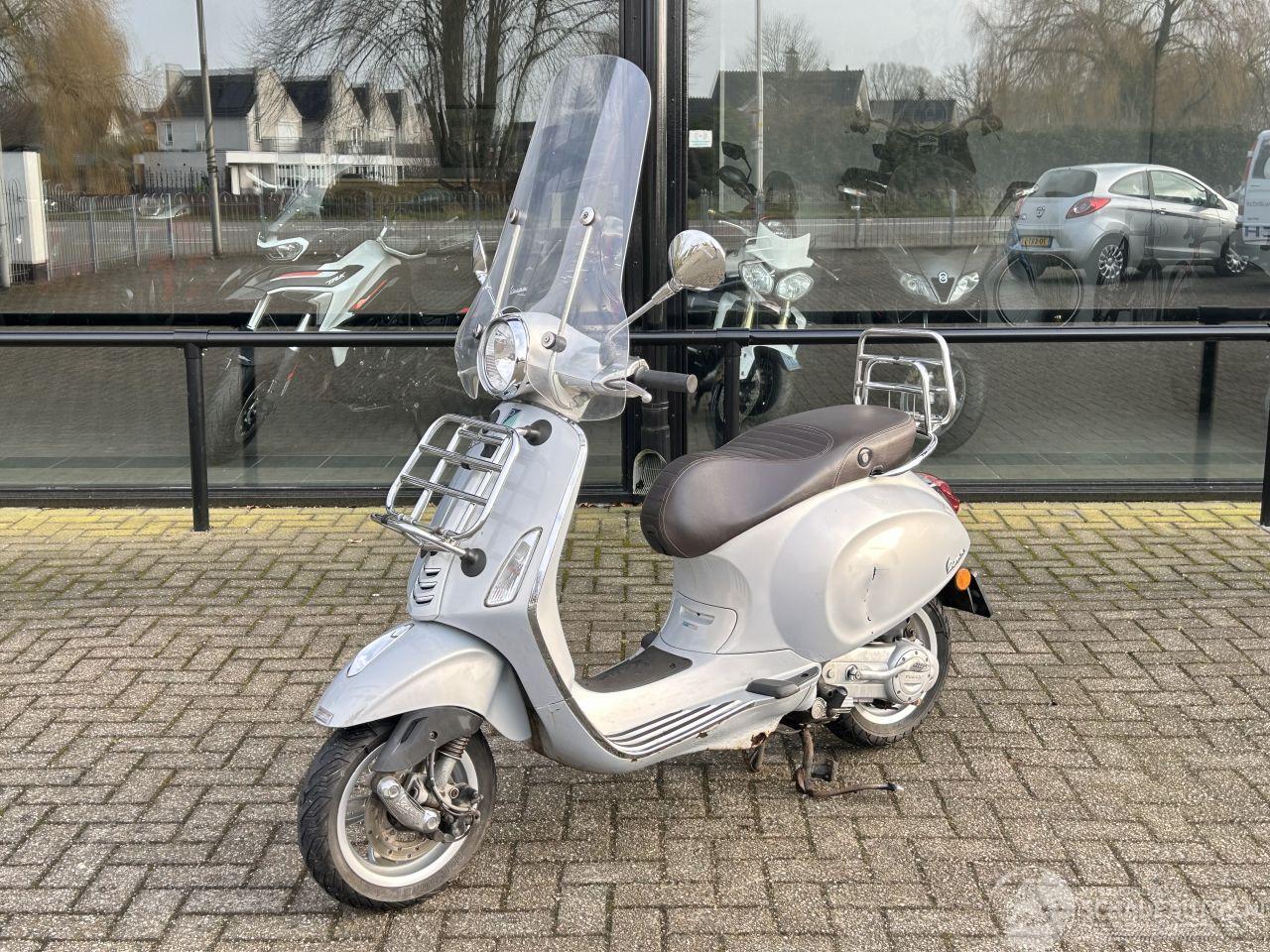 Vespa  Primavera 50 4T